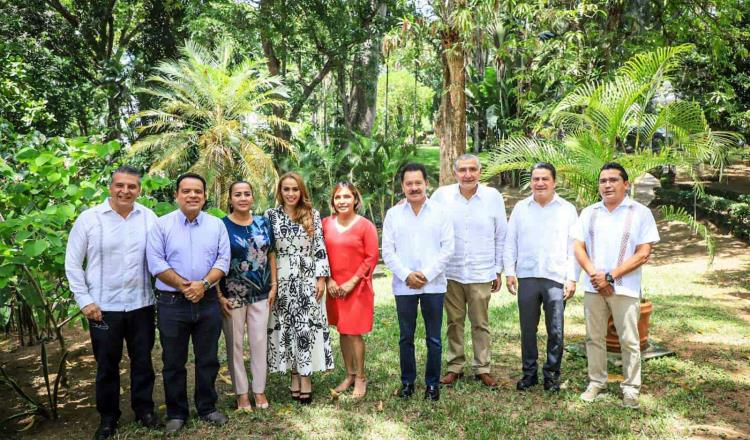 Tratan agenda legislativa diputados federales electos de Morena en reunión con coordinador de la bancada en San Lázaro