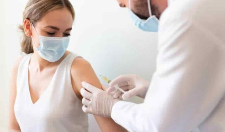 Asegura Agencia Europea que dos dosis de vacuna contra COVID son “vital” para atacar la variante Delta
