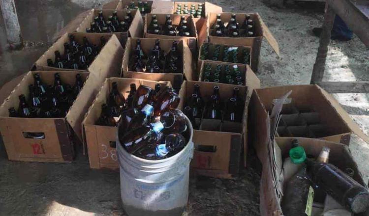 Decomisa FGE envases de cerveza, contenedores y refrigeradores en clandestinos en Balancán
