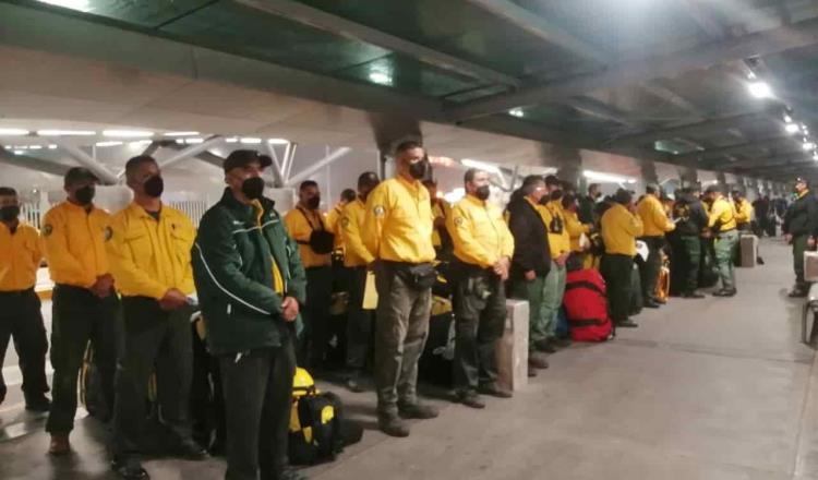 Envía México combatientes de incendios forestales para apoyar en Canadá