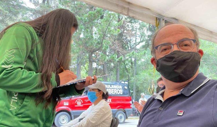 Recibe Felipe Calderón su segunda dosis de vacuna anticovid