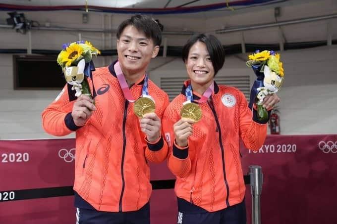 Japón se lleva medalla de oro varonil y femenil en Judo, con los hermanos Abe; hacen historia al coronarse el mismo día
