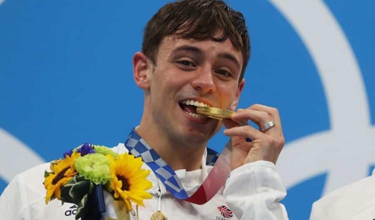 Orgulloso de ser gay y campeón olímpico, expresa clavadista británico tras ganar medalla de oro en Tokio
