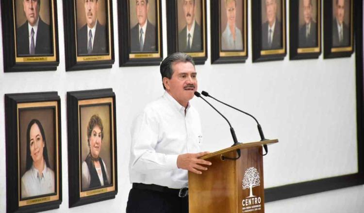 Reportan al alcalde Evaristo Hernández en recuperación en su casa