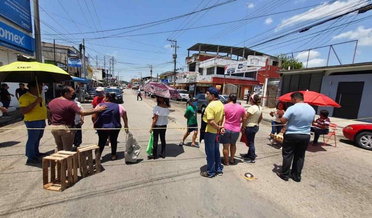 Colonos bloquean avenida Méndez por 2 horas… ante falta de energía eléctrica