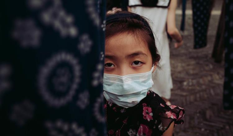 Condena ONG que Gobierno de México excluya a niños de vacunación contra el coronavirus 