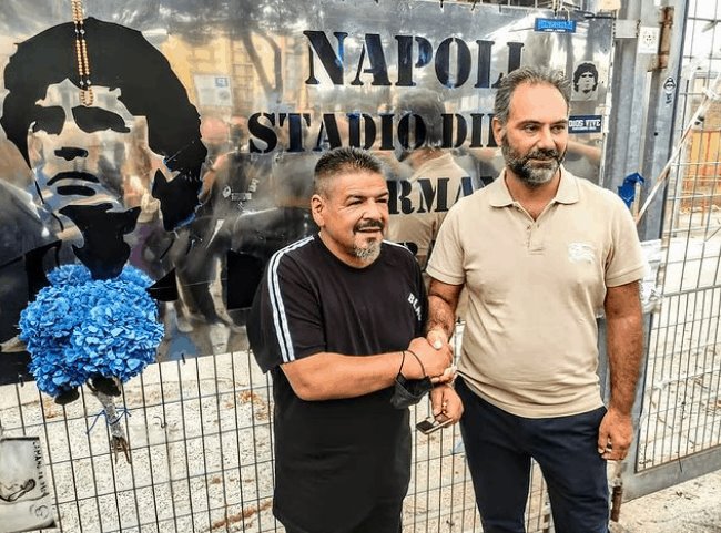 Hermano de Maradona busca llegar a la Alcaldía de Nápoles
