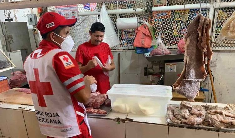 Realiza Cruz Roja campaña sobre uso del cubrebocas en el centro de Villahermosa