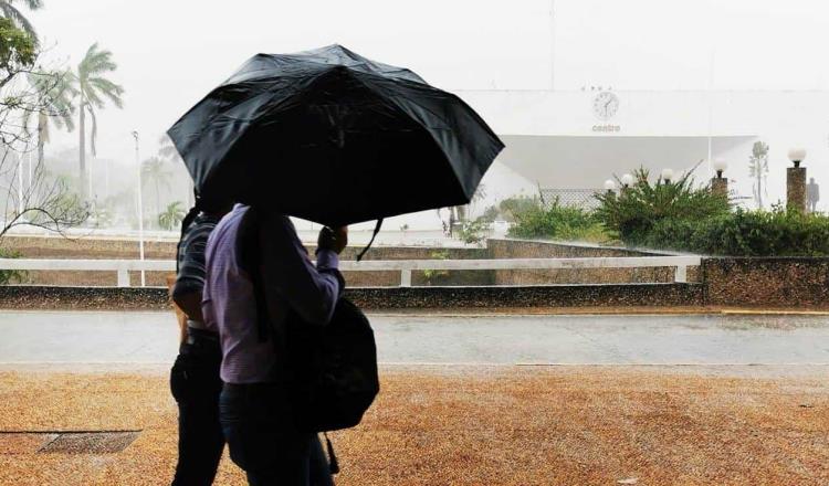 Pronostican lluvias de hasta 50 milímetros en Tabasco por paso de onda tropical 23