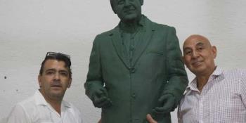 Asociación civil develará estatua de AMLO hecha en bronce... en Palacio Nacional