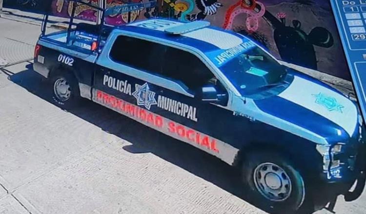 Libran orden de aprehensión contra policías municipales que arrollaron a un perro en Oaxaca