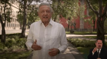 Presume AMLO apoyo a jóvenes durante su gobierno en nuevo spot