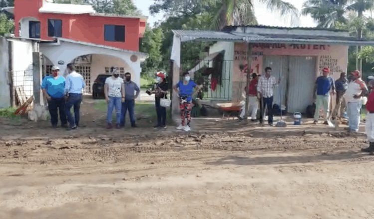 Esta semana concluirá instalación de tubería en fraccionamiento Topacio: Ayuntamiento de Centro