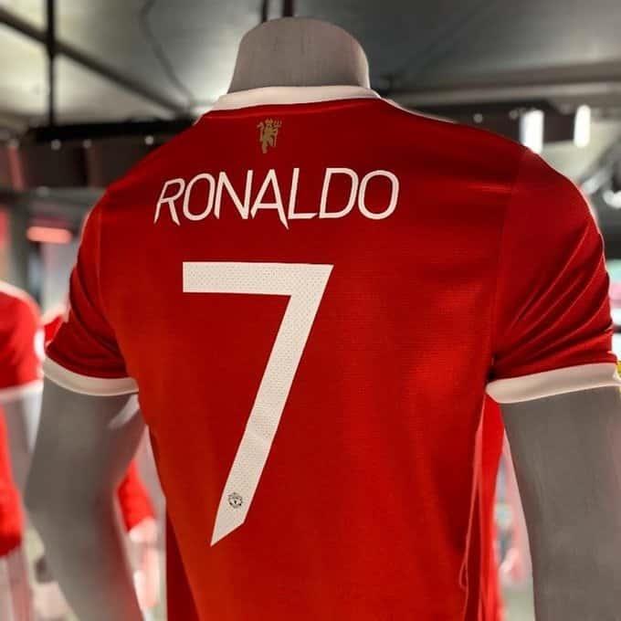 Cristiano Ronaldo sí será CR7 en el Manchester United