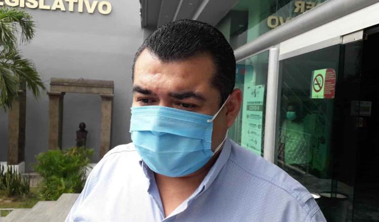 Denuncia Juan Álvarez que en Macuspana realizan “obras al vapor”