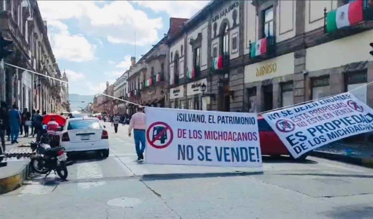 Toman morenistas Congreso de Michoacán para impedir que se avale la venta de predios públicos 