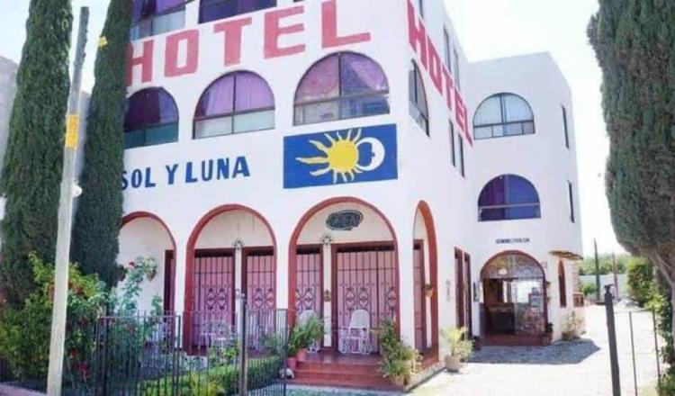 Localizan con vida a 22 extranjeros secuestrados de un hotel de San Luis Potosí