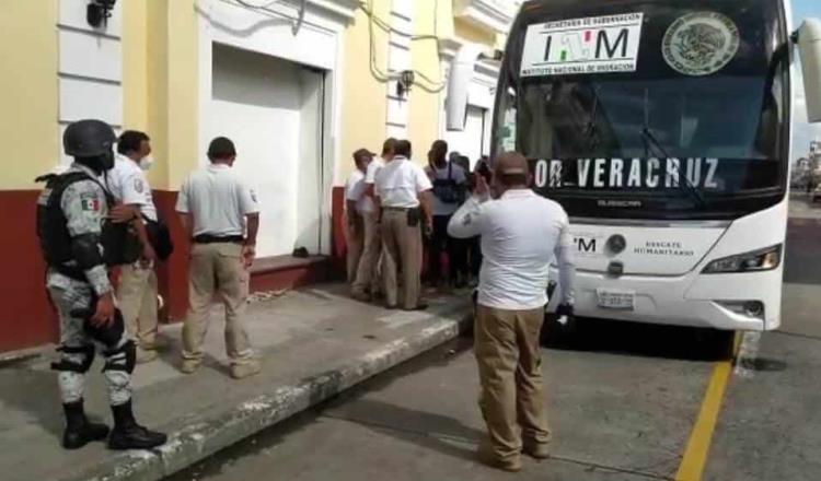 Rescatan a 50 migrantes en municipios de Veracruz