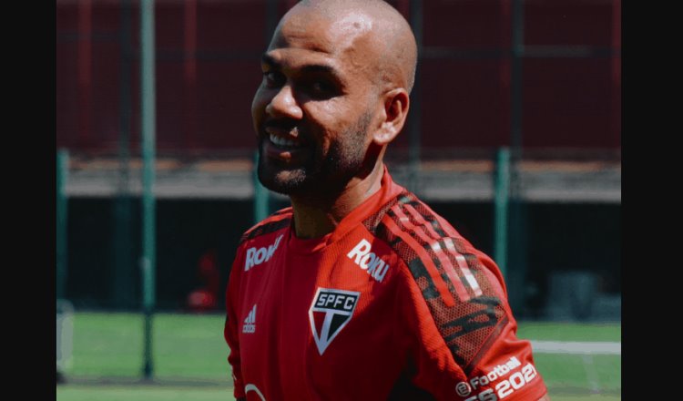 Dani Alves podría dejar el futbol brasileño y llegar a la Liga MX