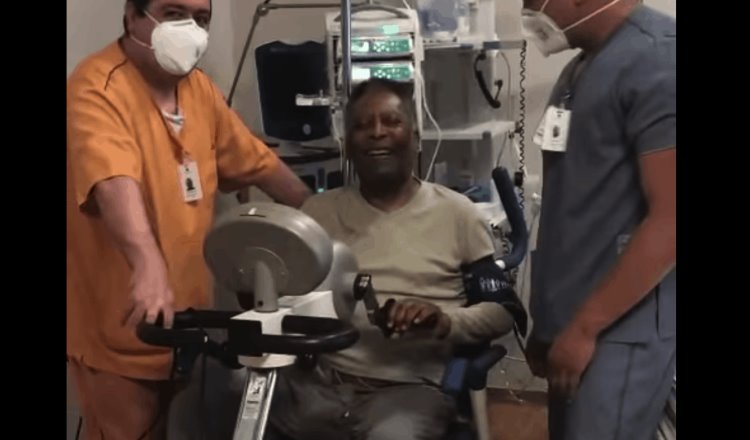 Avanza Pelé en su rehabilitación luego de ser operado por tumor en el colon