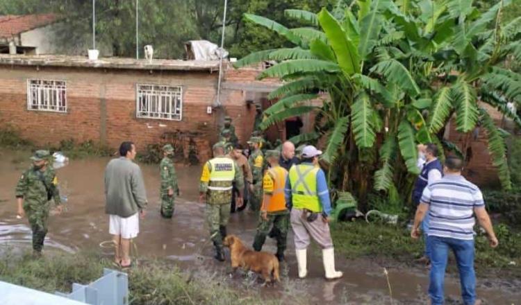 Familias son desalojadas en Aguascalientes, tras desbordamiento de la presa San Blas