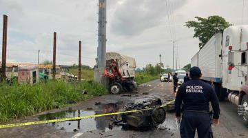 Choca tráiler en la Villahermosa-Cárdenas, fallece el conductor