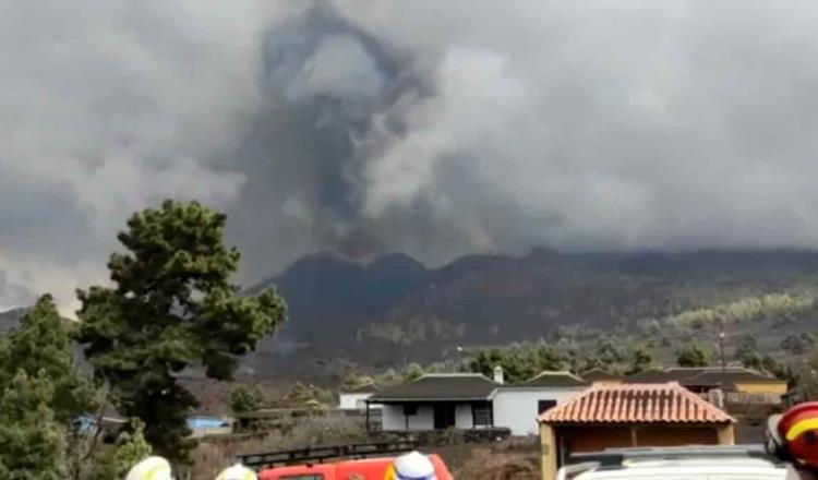 Volcán Cumbre vieja entra a su fase de erupción más explosiva