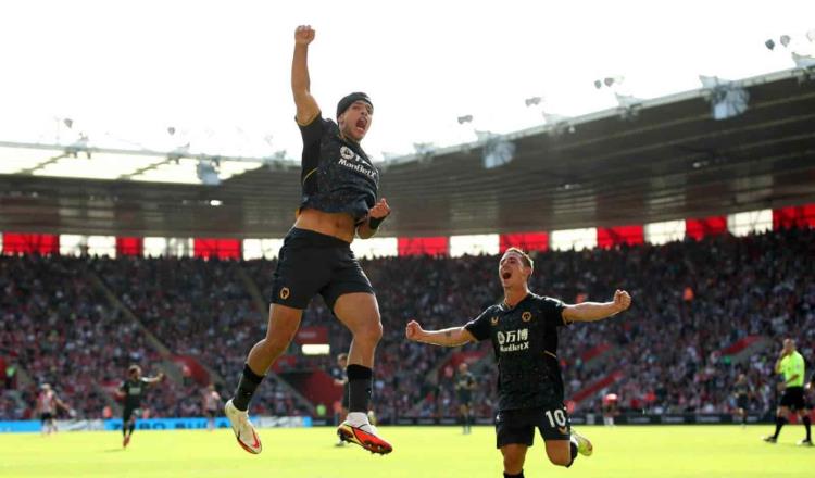 Raúl Jiménez dedica gol a familia y médicos