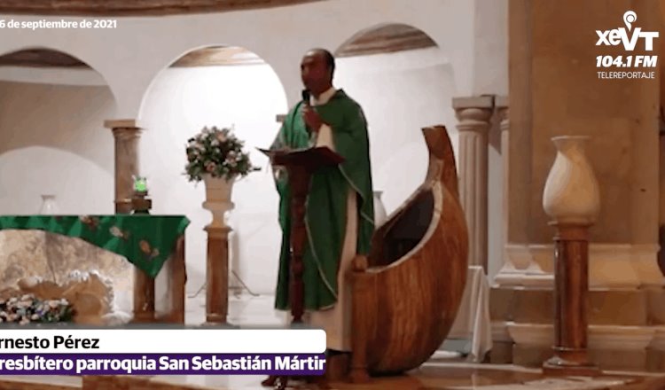 Piden durante la misa en parroquia de San Sebastián Mártir por la salud del padre Rubén