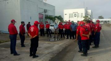 Liberan a bomberos de Tabasco acusados de robo mientras sofocaban un incendio