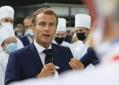 Lanzan huevo a Emmanuel Macron en su visita a la Feria Gastronómica de Lyon