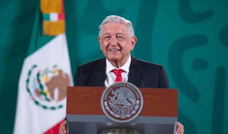 Dice López Obrador que publicará libro en 2027 y no tendrá redes sociales en su retiro