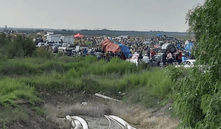 Huyen invasores de terrenos del lago de Texcoco, ante inminente desalojo