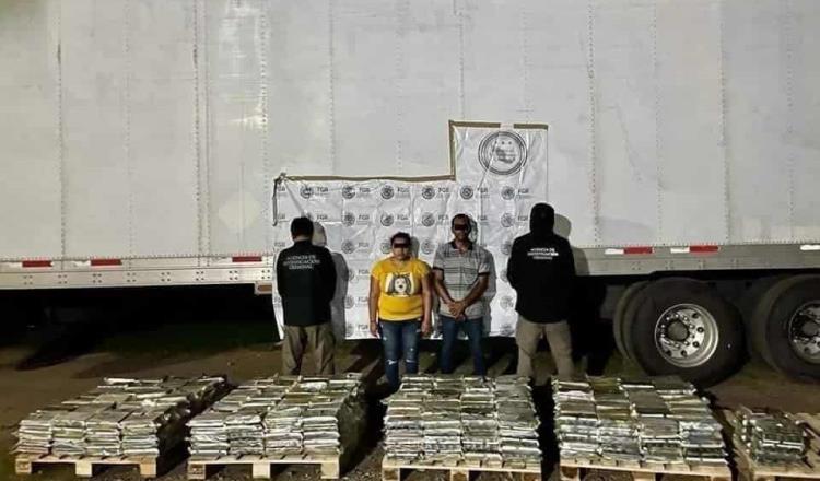 Decomisa FGR 655 paquetes de cocaína ocultos en cajas con plátano en Chiapas
