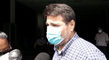 Diputados del PRD ratifican a Héctor Peralta Grappin como coordinador parlamentario