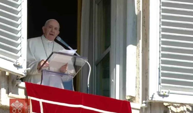 Papa Francisco pide no dejar solos ni discriminar a quienes padecen trastornos mentales