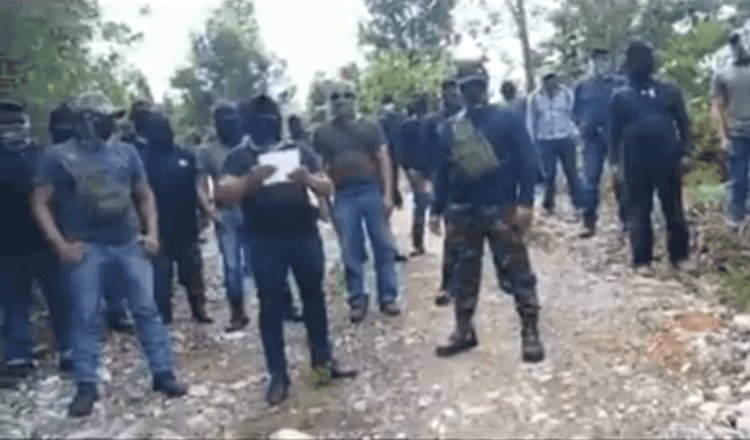 En Chiapas, encapuchados exigen a las autoridades paz para habitantes de Santa Martha