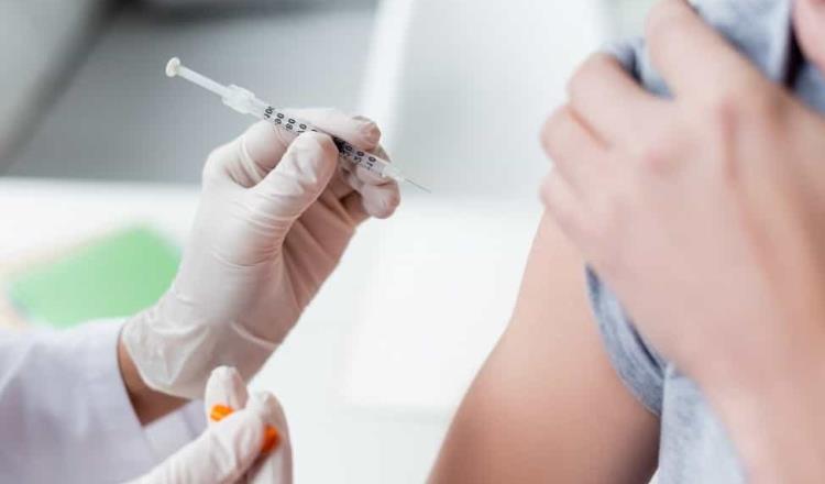 Ordena juez a Gobierno de México vacunar contra el COVID-19 a menores de 12 a 17 años