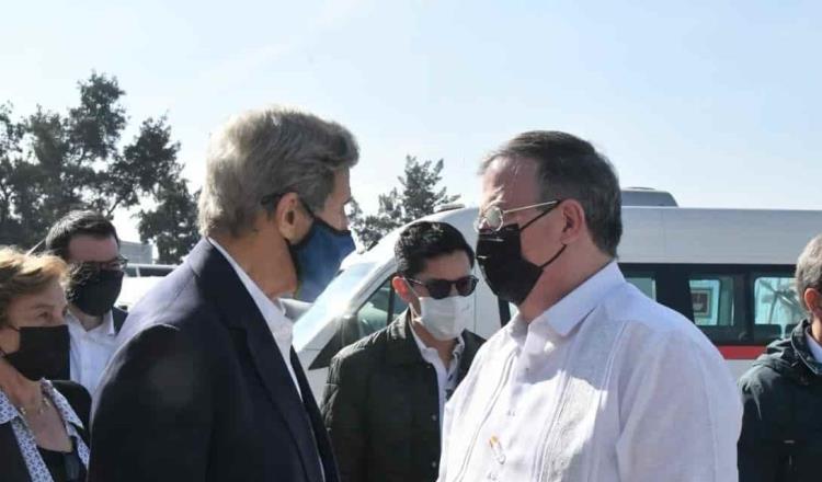 Llega a México enviado especial de EE. UU. para el Cambio Climático, John Kerry; acompañará a AMLO a evento en Palenque