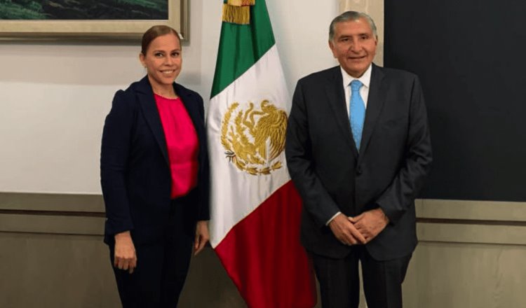Se reune Adán Augusto con Marina Vitela, presidenta municipal de Gómez Palacio, Durango
