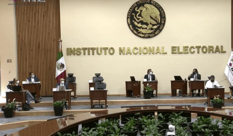 Pide INE a Fuerza por México devolver casi 34 mdp tras perder su registro