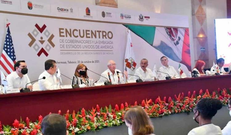 Se pronuncia Ken Salazar por una nueva relación entre Estados Unidos y México