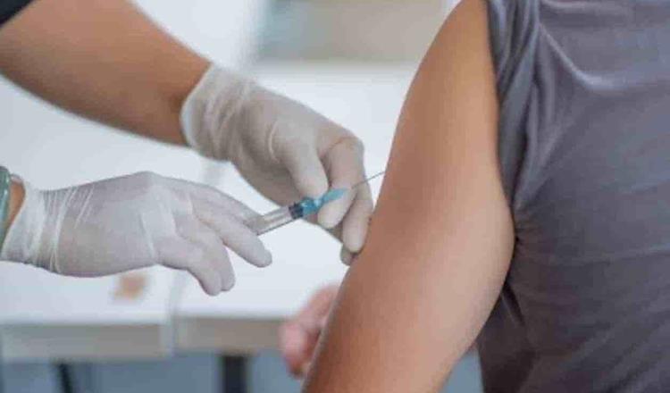 Reportan en Cunduacán inoculación anticovid completa para 18 mil jóvenes