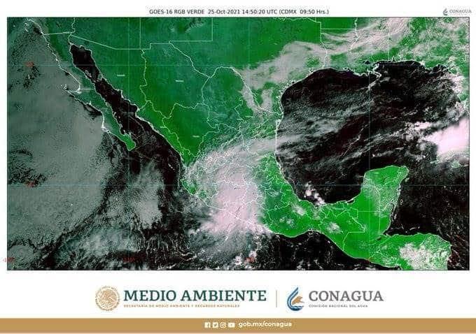 “Rick” se debilita a depresión tropical sobre Michoacán