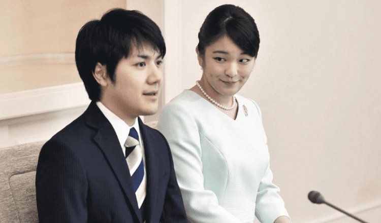 Renuncia princesa japonesa a realeza y se casa con plebeyo