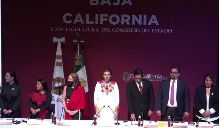 Asume Marina del Pilar Ávila gubernatura de Baja California; es la primera mujer en ocupar el cargo