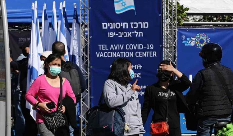 Analiza Israel cuarta dosis antiCovid para población con inmunodeficiencias