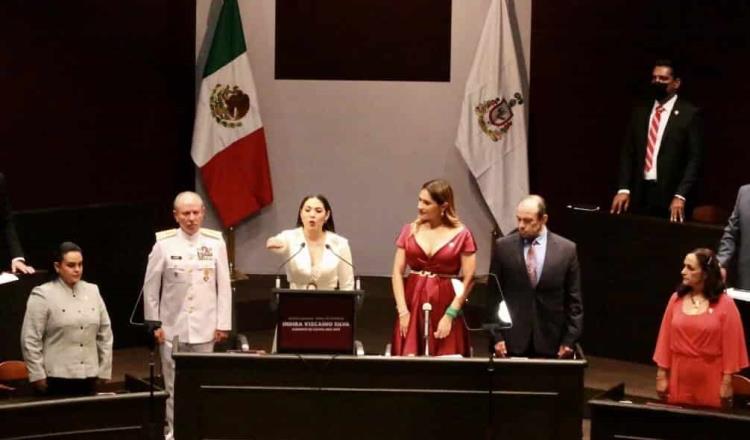 Toma protesta Indira Vizcaíno como gobernadora de Colima