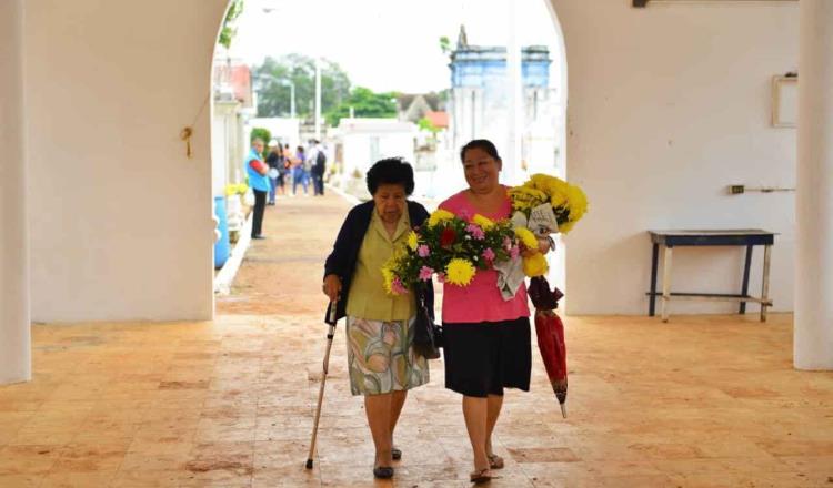 Celebración de Día de Muertos; un rito terapéutico y un desahogo que ayuda a liberar las emociones: especialistas