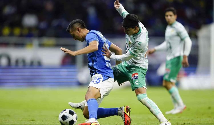 FMF sancionaría a Cruz Azul por gritos discriminatorios en el Azteca